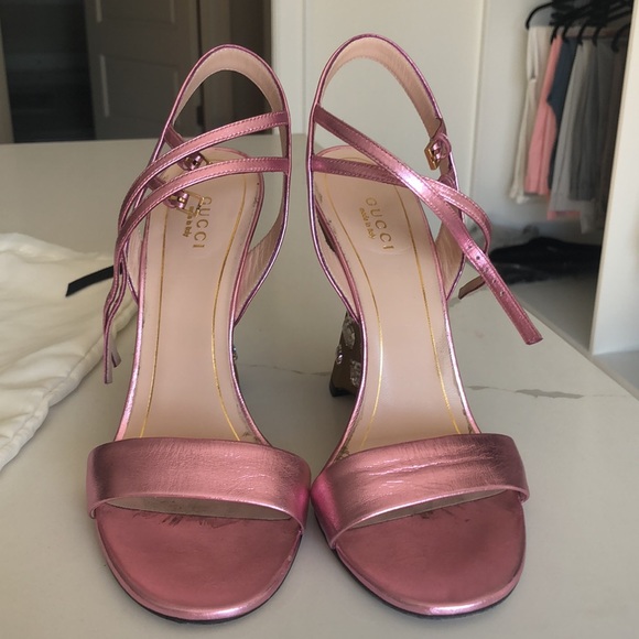 The cutest ever Gucci sandals - Picture 4 of 7